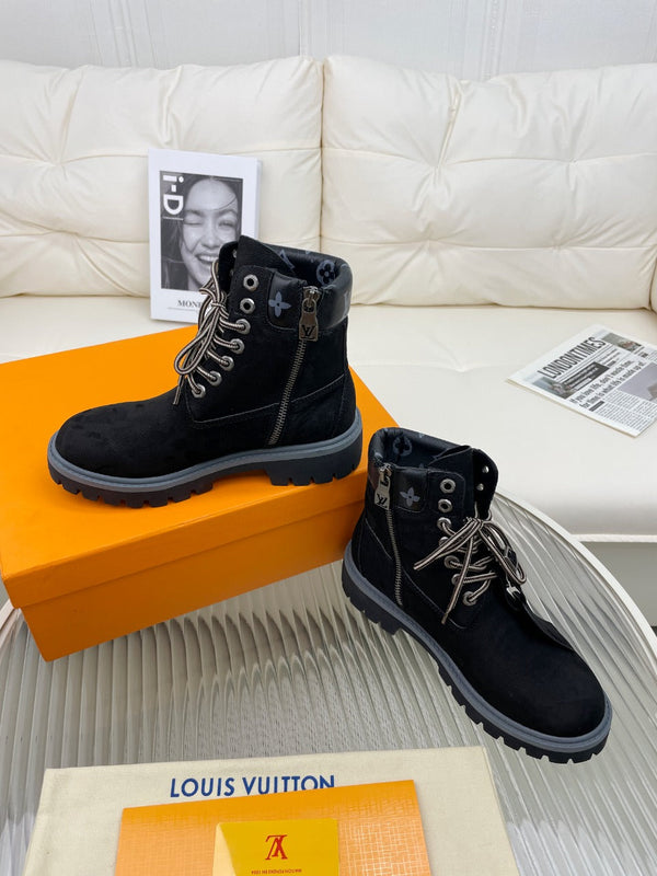 Stivaletto LV x Timberland in pelle nabuk nera da 50 mm
