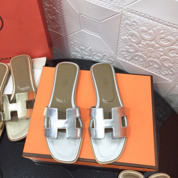 H flat bottom women's sandals silver