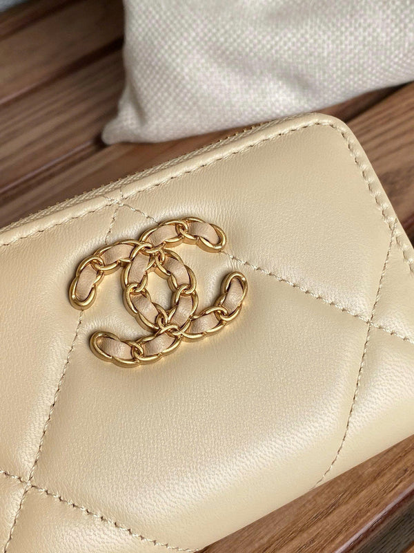 ALV Victorine 19 Zipped Coin Purse Lambskin