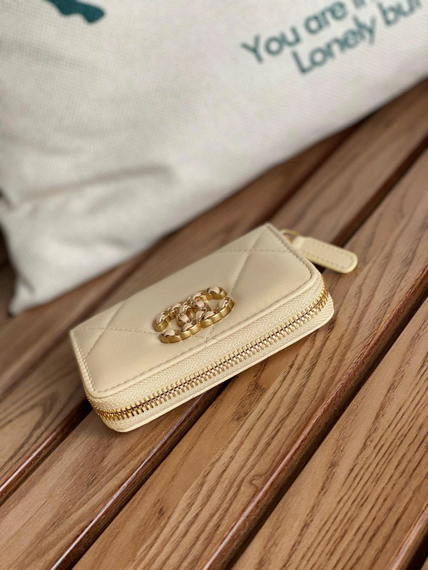 ALV Victorine 19 Zipped Coin Purse Lambskin